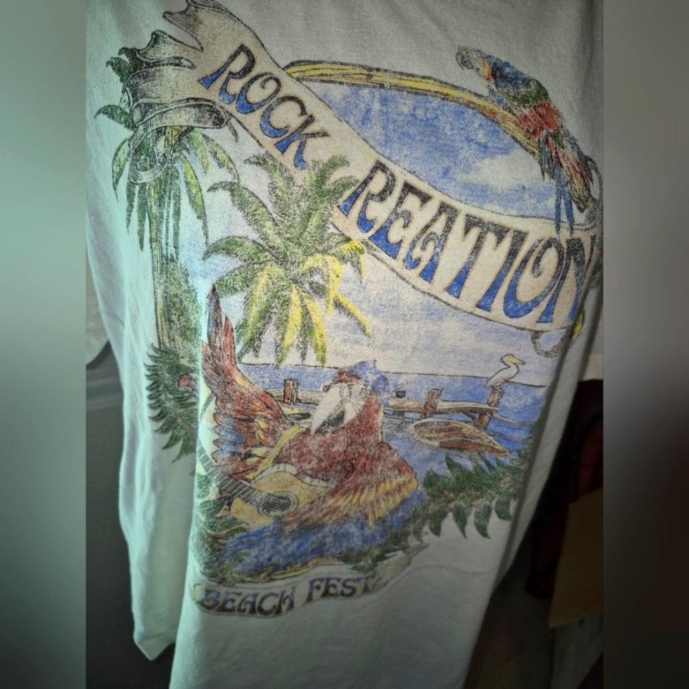VINTAGE graphic men's T-shirt Parrot Head!